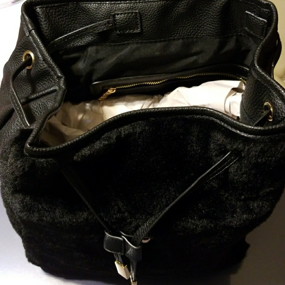 Bebe Black Backpack, w/ Fur, New - Picture 4 of 7
